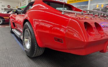 Chevrolet-Corvette-1974-24