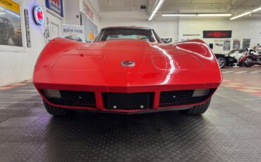Chevrolet-Corvette-1974-7