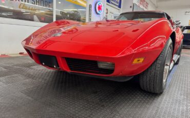 Chevrolet-Corvette-1974-9