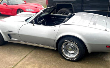 Chevrolet-Corvette-1974-Convertible-1