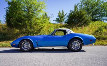Chevrolet-Corvette-1974-Convertible-18
