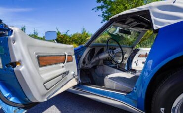 Chevrolet-Corvette-1974-Convertible-31