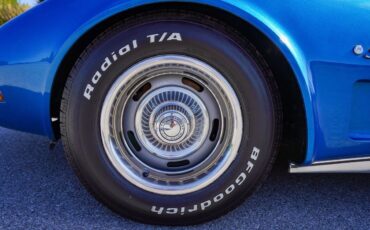Chevrolet-Corvette-1974-Convertible-33