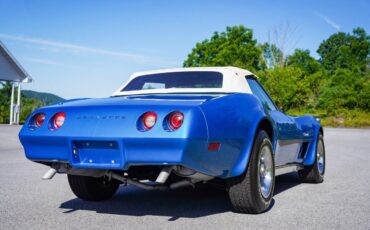 Chevrolet-Corvette-1974-Convertible-9