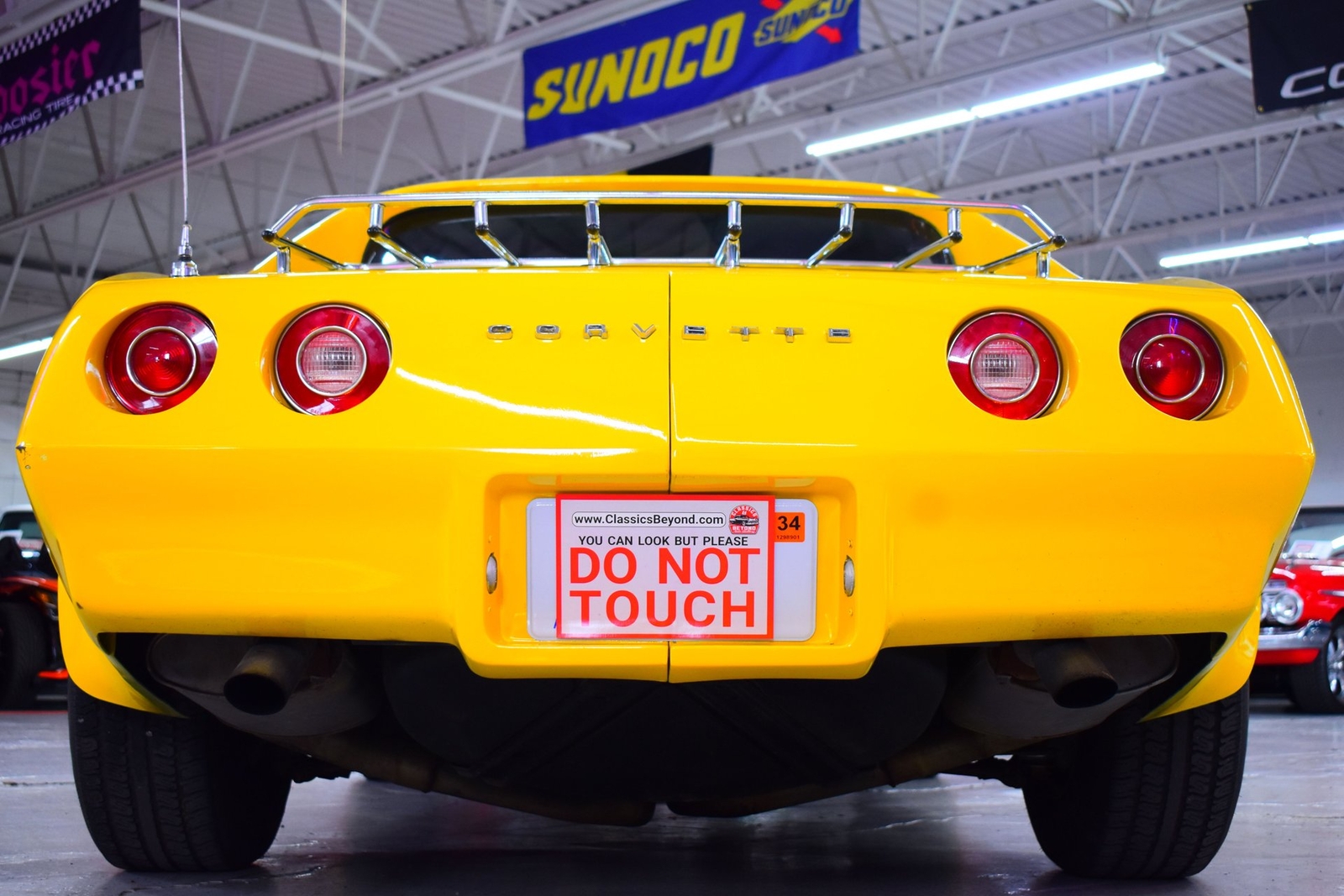 Chevrolet-Corvette-1974-Coupe-15