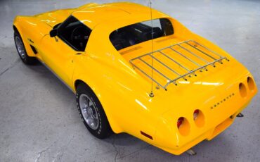 Chevrolet-Corvette-1974-Coupe-17