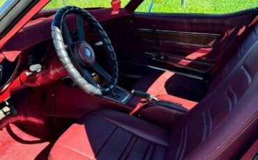 Chevrolet-Corvette-1976-Coupe-5