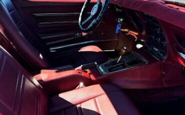 Chevrolet-Corvette-1976-Coupe-7