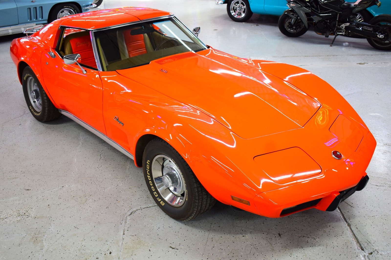 Chevrolet-Corvette-1976-Other-1
