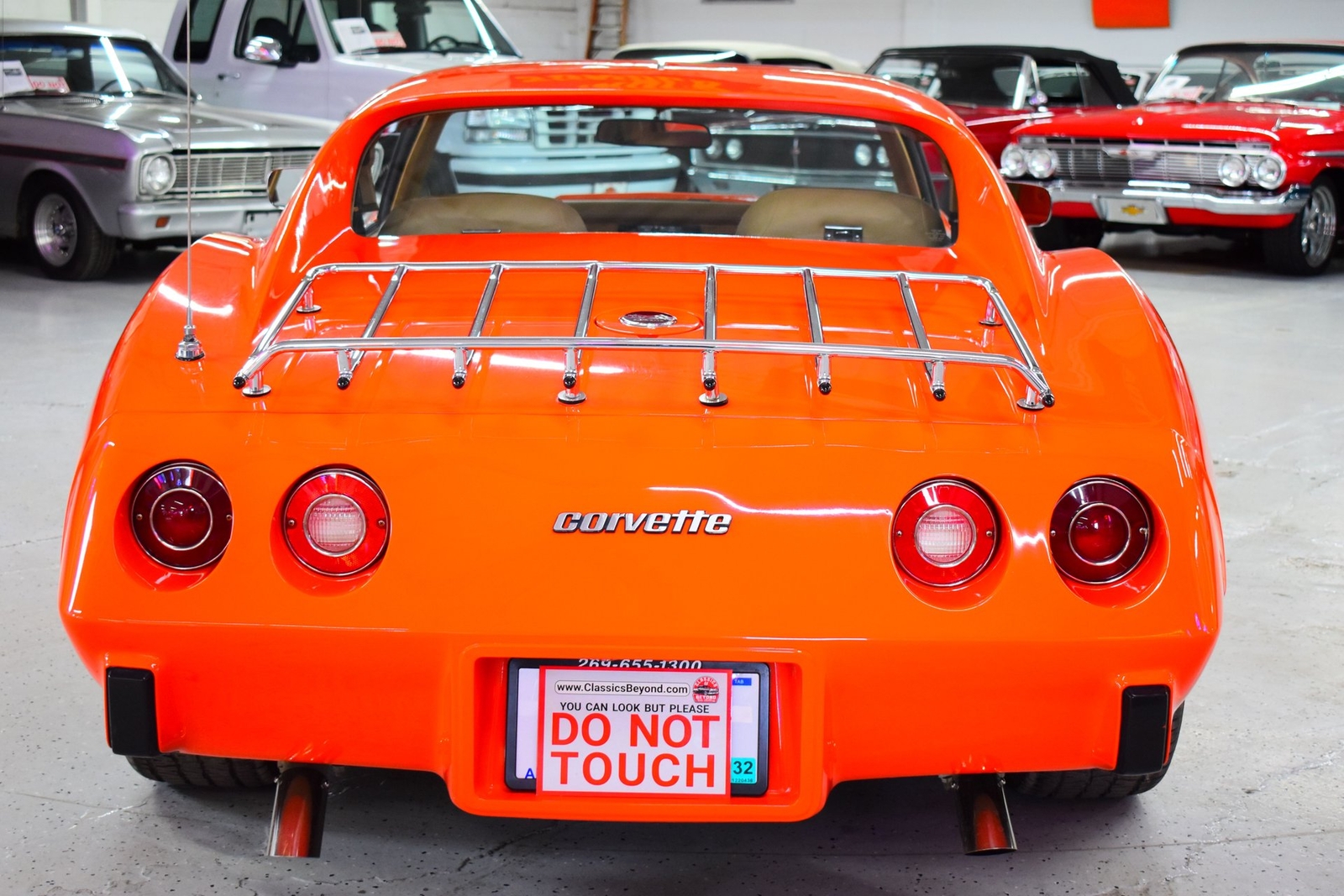 Chevrolet-Corvette-1976-Other-13