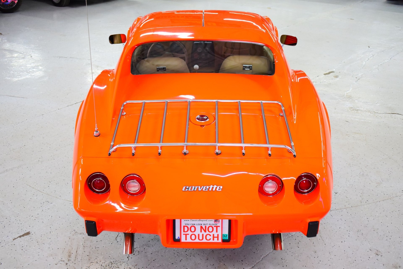 Chevrolet-Corvette-1976-Other-14