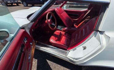 Chevrolet-Corvette-1977-Coupe-6