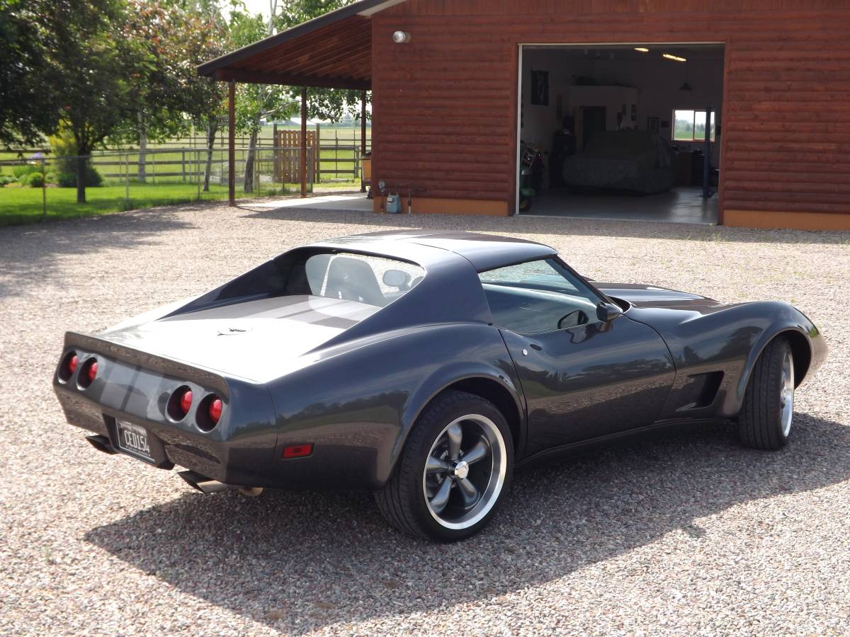 Chevrolet Corvette  1977 grey