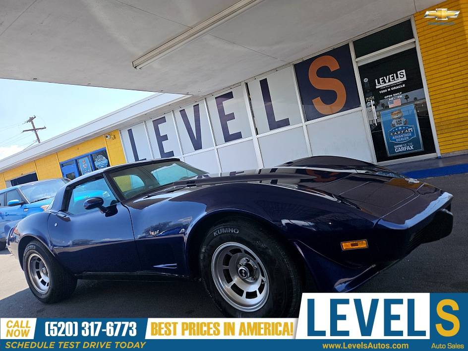 Chevrolet-Corvette-1978