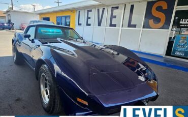 Chevrolet-Corvette-1978-18