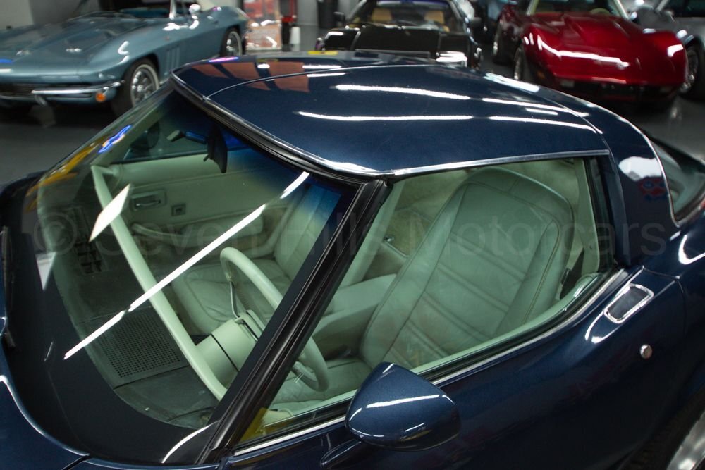 Chevrolet-Corvette-1978-Coupe-10