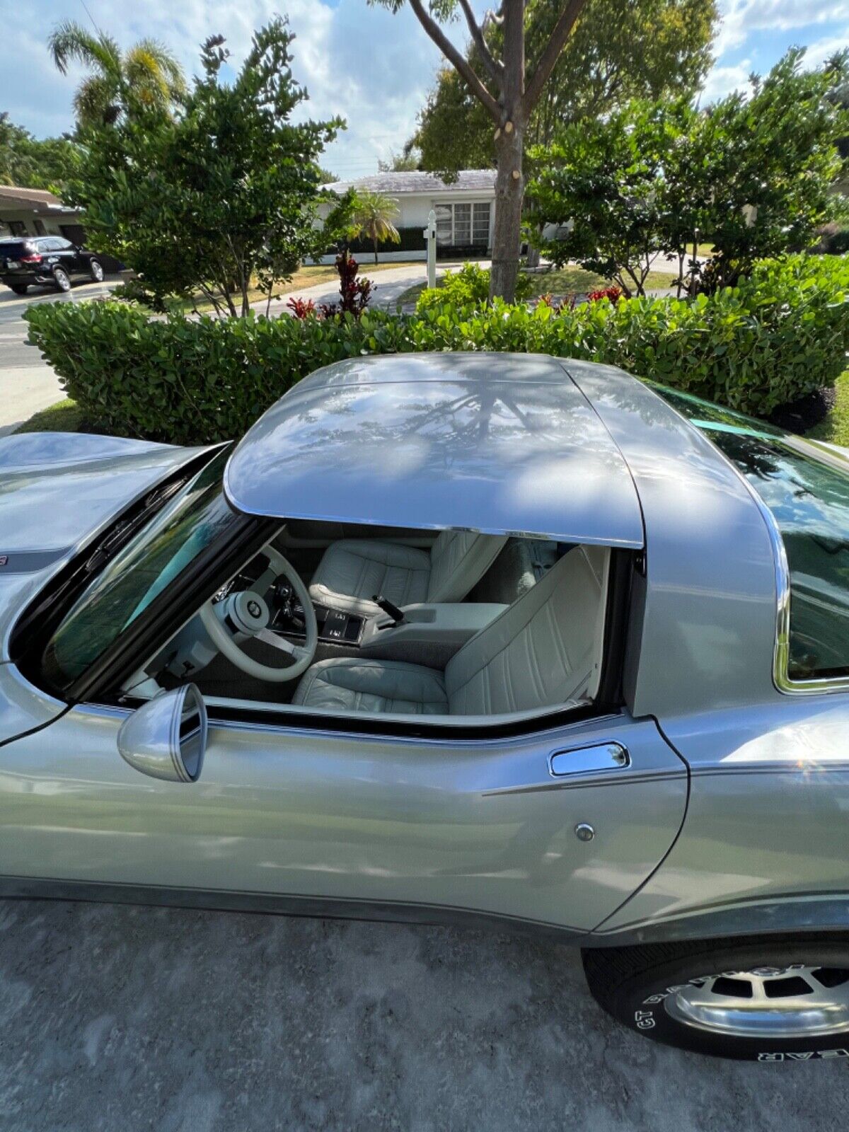 Chevrolet-Corvette-1978-Coupe-13