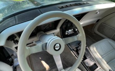 Chevrolet-Corvette-1978-Coupe-16