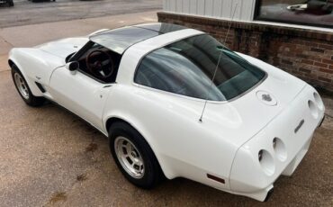 Chevrolet-Corvette-1978-Coupe-3