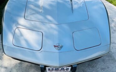 Chevrolet-Corvette-1978-Coupe-3