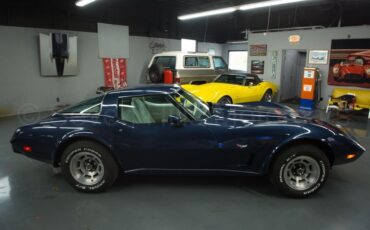 Chevrolet-Corvette-1978-Coupe-4