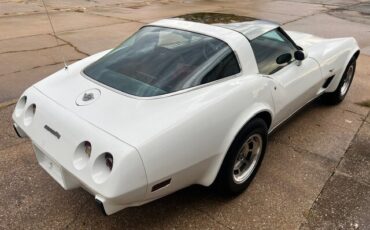 Chevrolet-Corvette-1978-Coupe-4