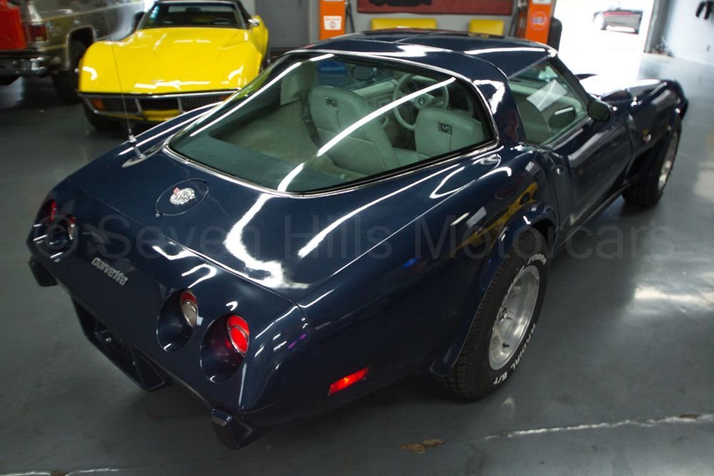 Chevrolet-Corvette-1978-Coupe-5