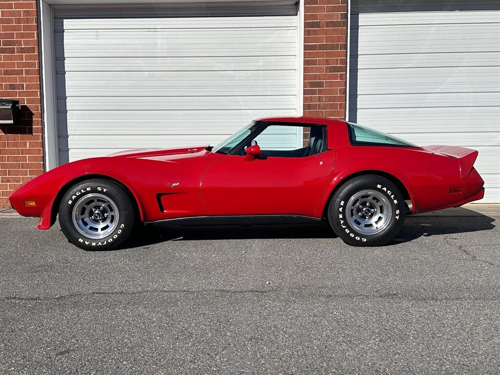 Chevrolet-Corvette-1979-18