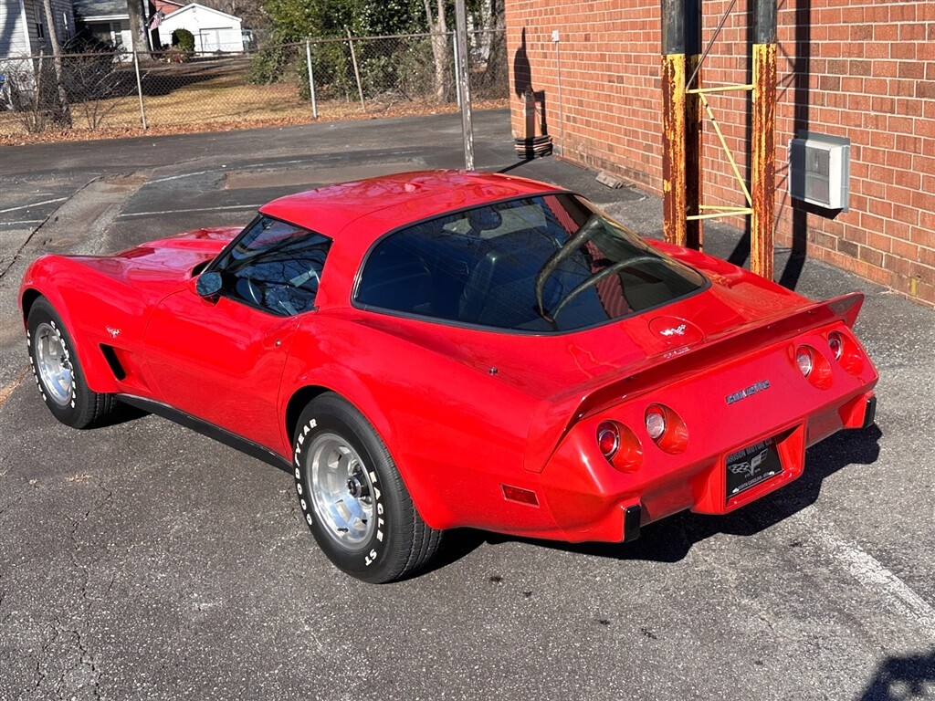 Chevrolet-Corvette-1979-22