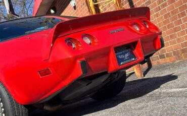 Chevrolet-Corvette-1979-24