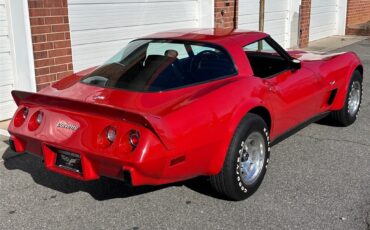 Chevrolet-Corvette-1979-34
