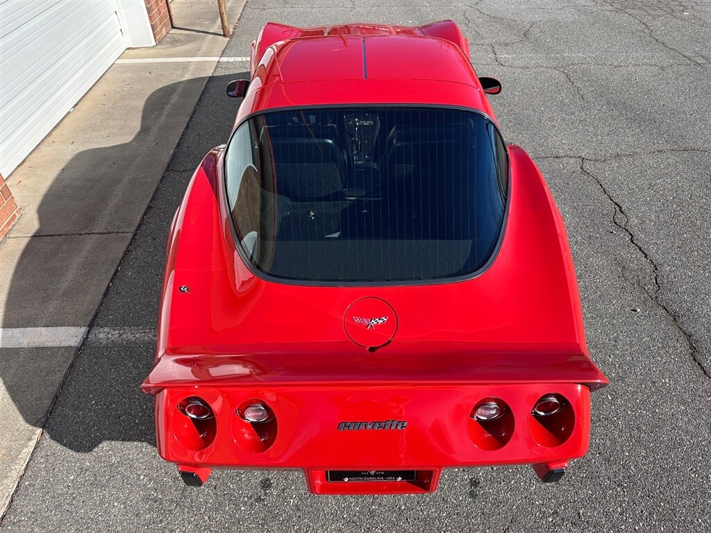 Chevrolet-Corvette-1979-38