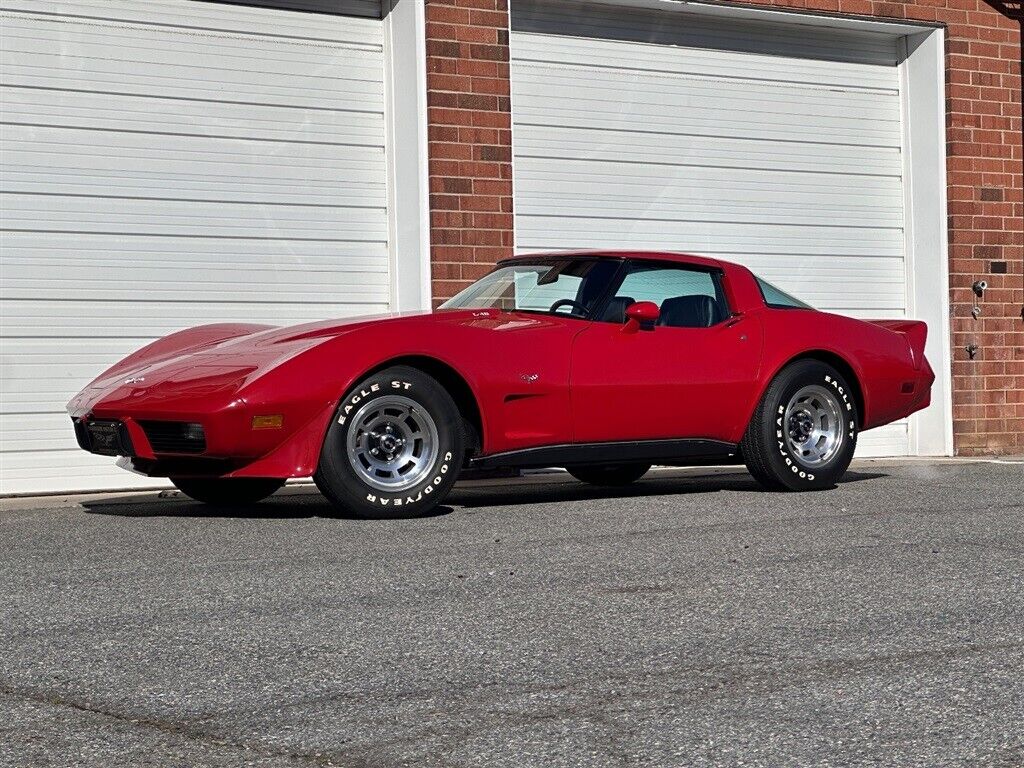 Chevrolet-Corvette-1979-6