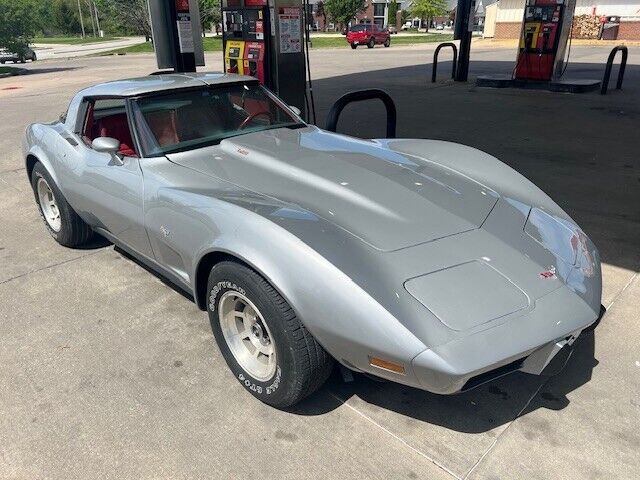 Chevrolet-Corvette-1979-Coupe-1