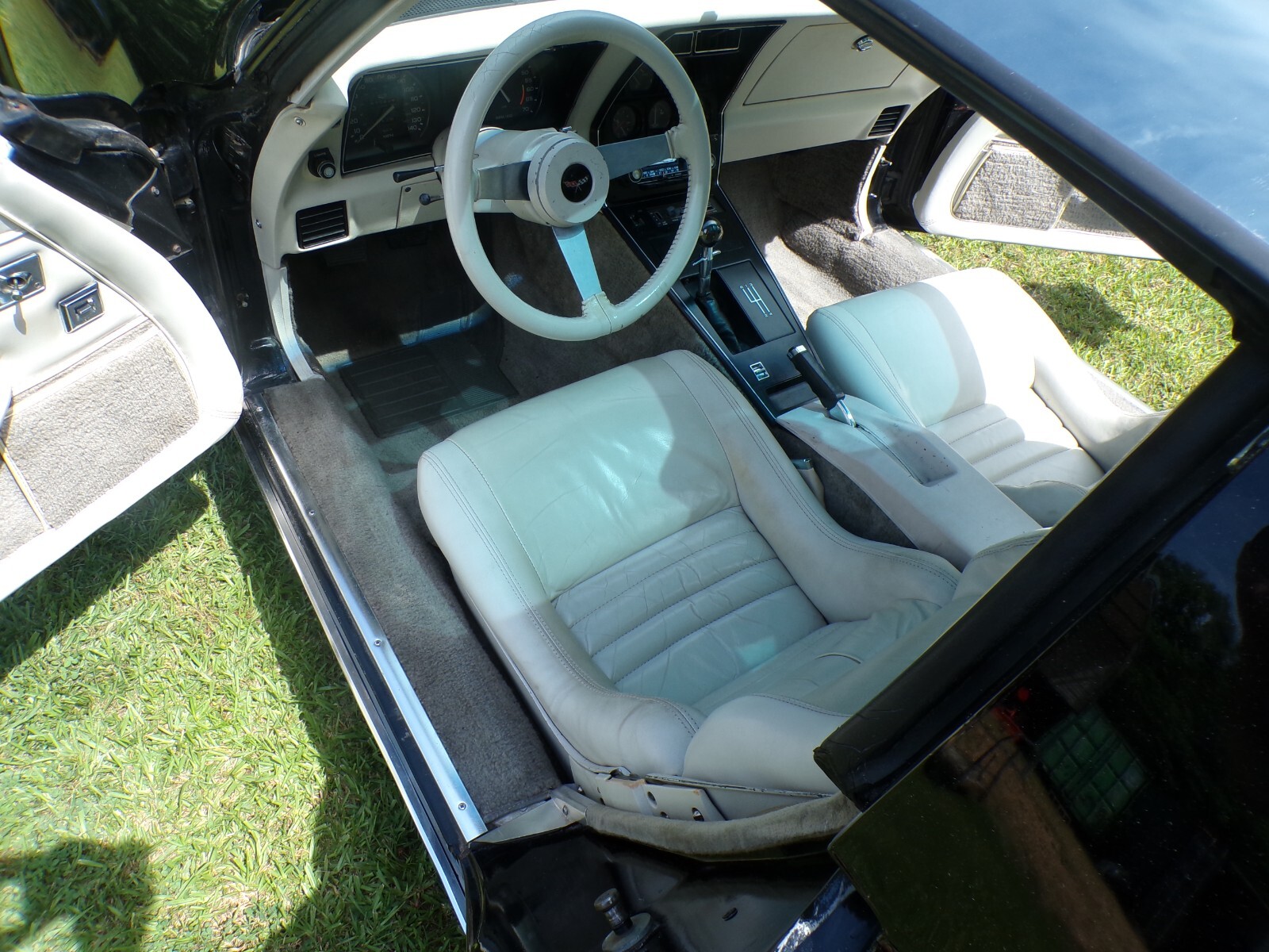 Chevrolet-Corvette-1979-Coupe-12