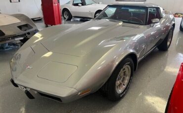 Chevrolet-Corvette-1979-Coupe-16