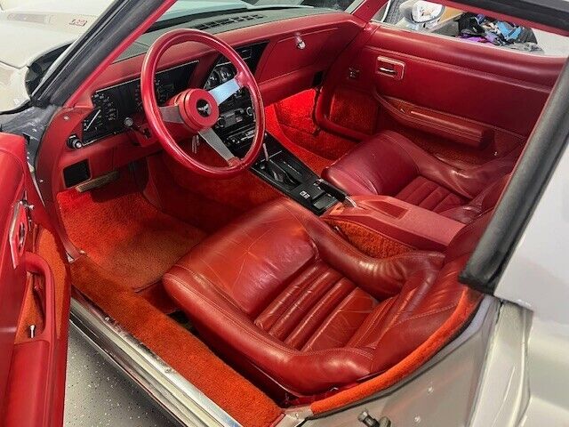 Chevrolet-Corvette-1979-Coupe-18