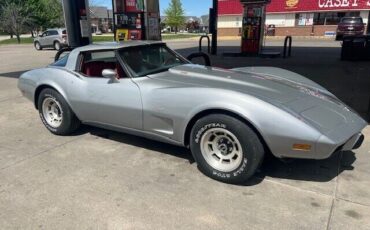 Chevrolet-Corvette-1979-Coupe-2