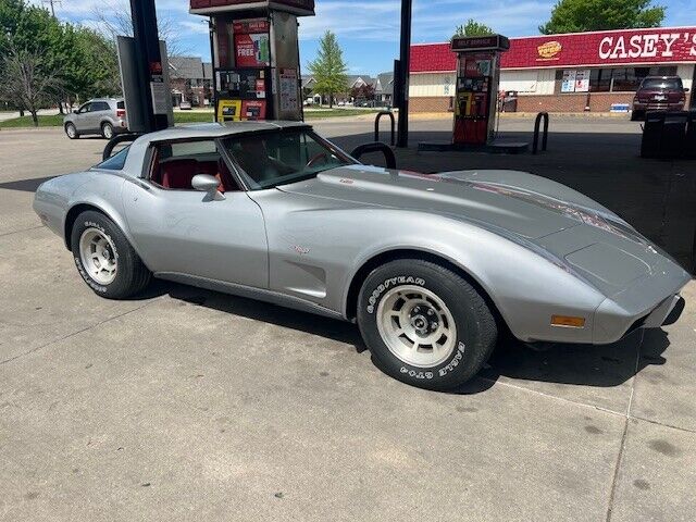 Chevrolet-Corvette-1979-Coupe-2