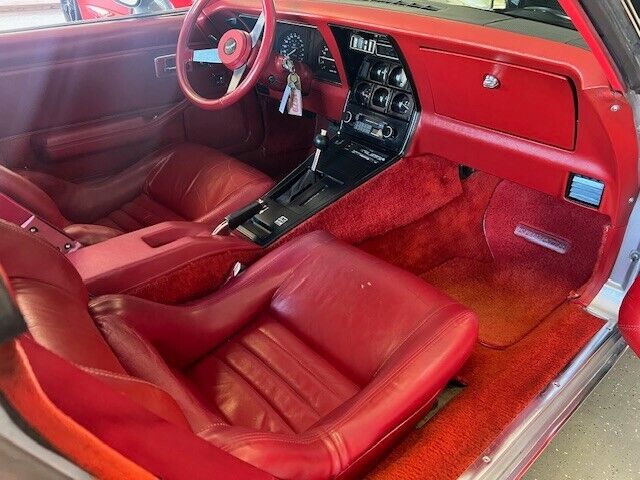 Chevrolet-Corvette-1979-Coupe-28