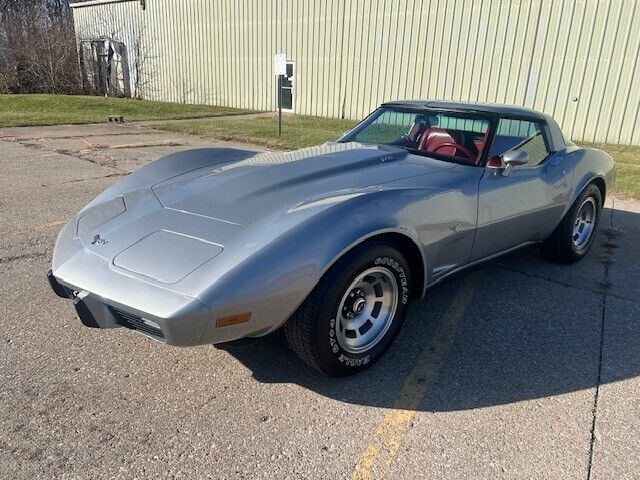 Chevrolet-Corvette-1979-Coupe-3