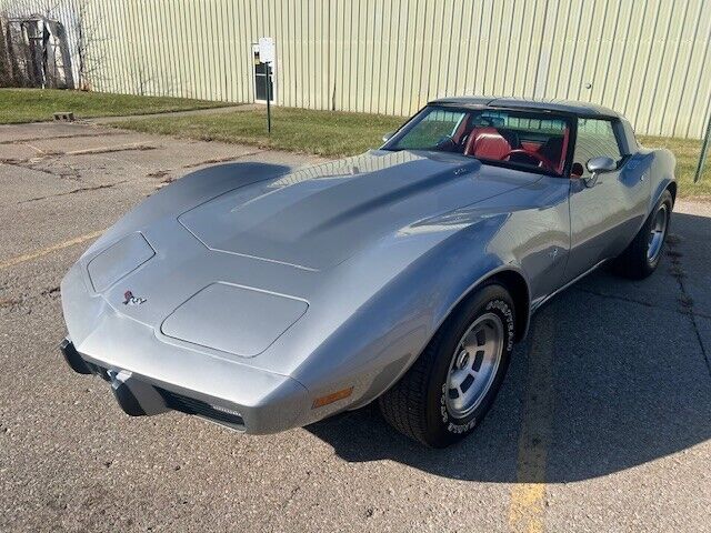 Chevrolet-Corvette-1979-Coupe-4