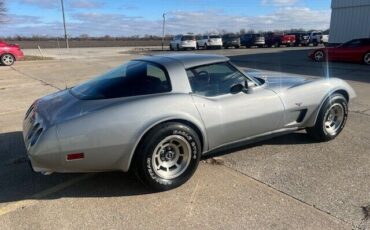 Chevrolet-Corvette-1979-Coupe-6