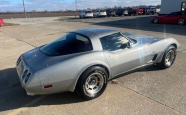 Chevrolet-Corvette-1979-Coupe-7