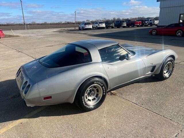 Chevrolet-Corvette-1979-Coupe-7