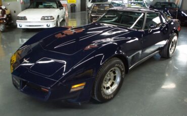 Chevrolet-Corvette-1980-Coupe-1