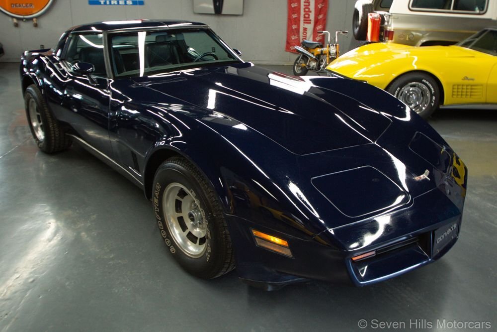 Chevrolet-Corvette-1980-Coupe-3