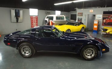 Chevrolet-Corvette-1980-Coupe-4