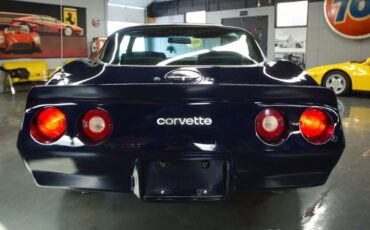 Chevrolet-Corvette-1980-Coupe-7