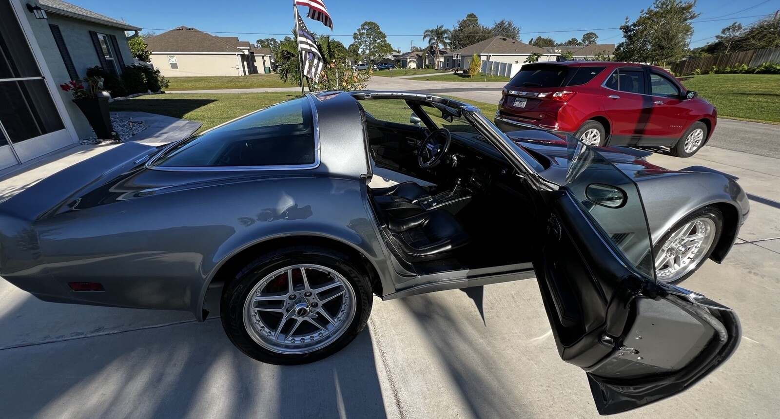 Chevrolet-Corvette-1981-Coupe-15